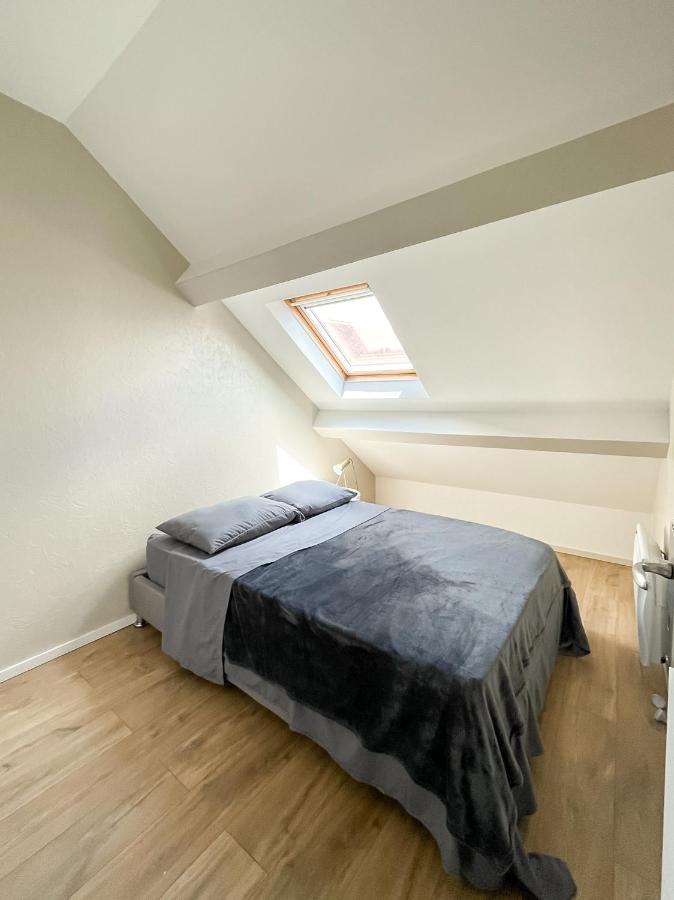 Apartment A1 Champagne Loft - 105 M2 6 Personnes - Place De La Republique - En Champagne *