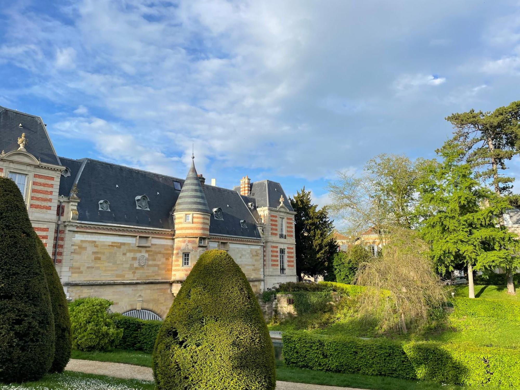 Apartment A1 Champagne Loft - 105 M2 6 Personnes - Place De La Republique - En Champagne Chalons-en-Champagne